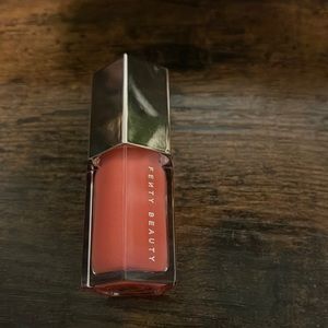 Fenty Gloss Bomb Taffy Tease